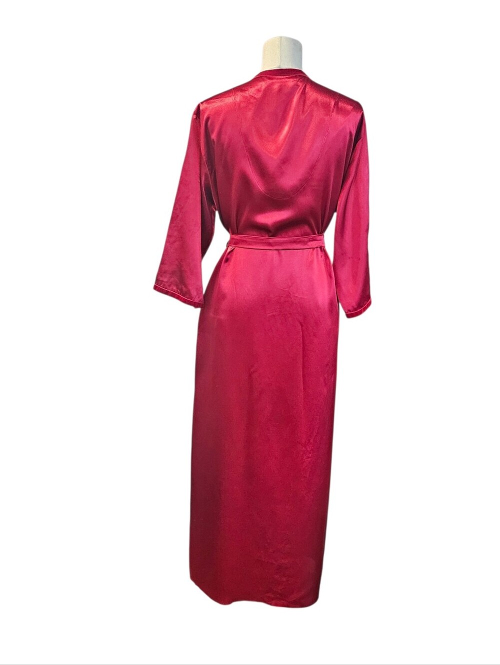 Vintage Oscar de la Renta Red Satin Wrap Robe with Embroidered Detail L - Picture 3 of 6